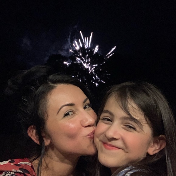 Meet your posher Jo :) - Picture 4 of 9